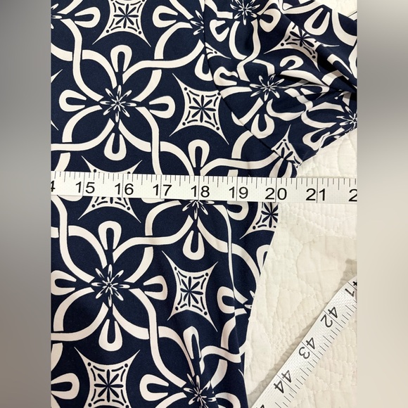 PRELOVED SZ L Lulu-B Navy and White Floral Dress - Picture 5 of 8